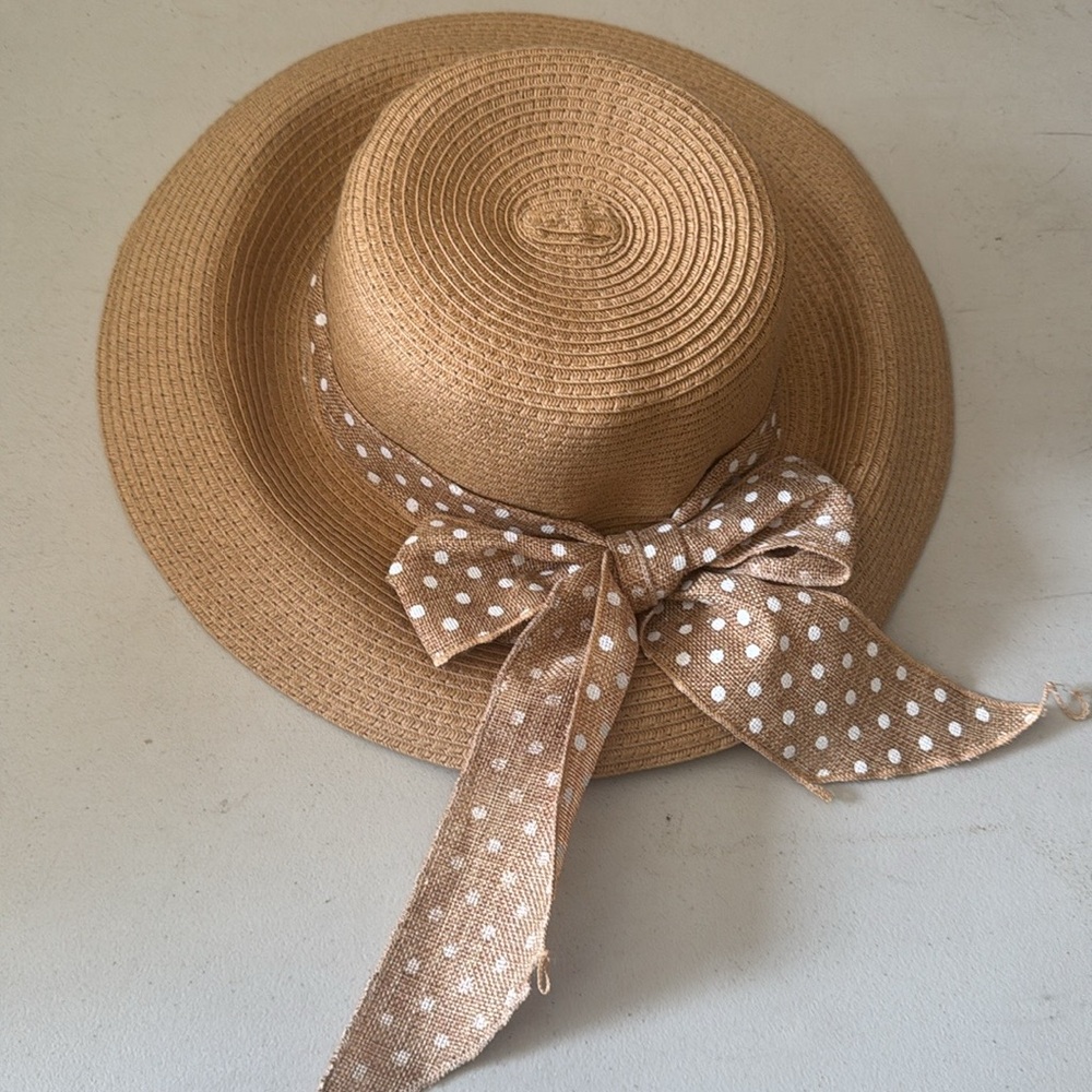 Sunhat with bow